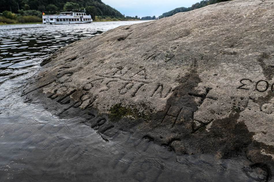 "Ako me vidiš, plači": Iz Elbe ponovo izronili "gladni kamenovi" koji nose mračnu prognozu