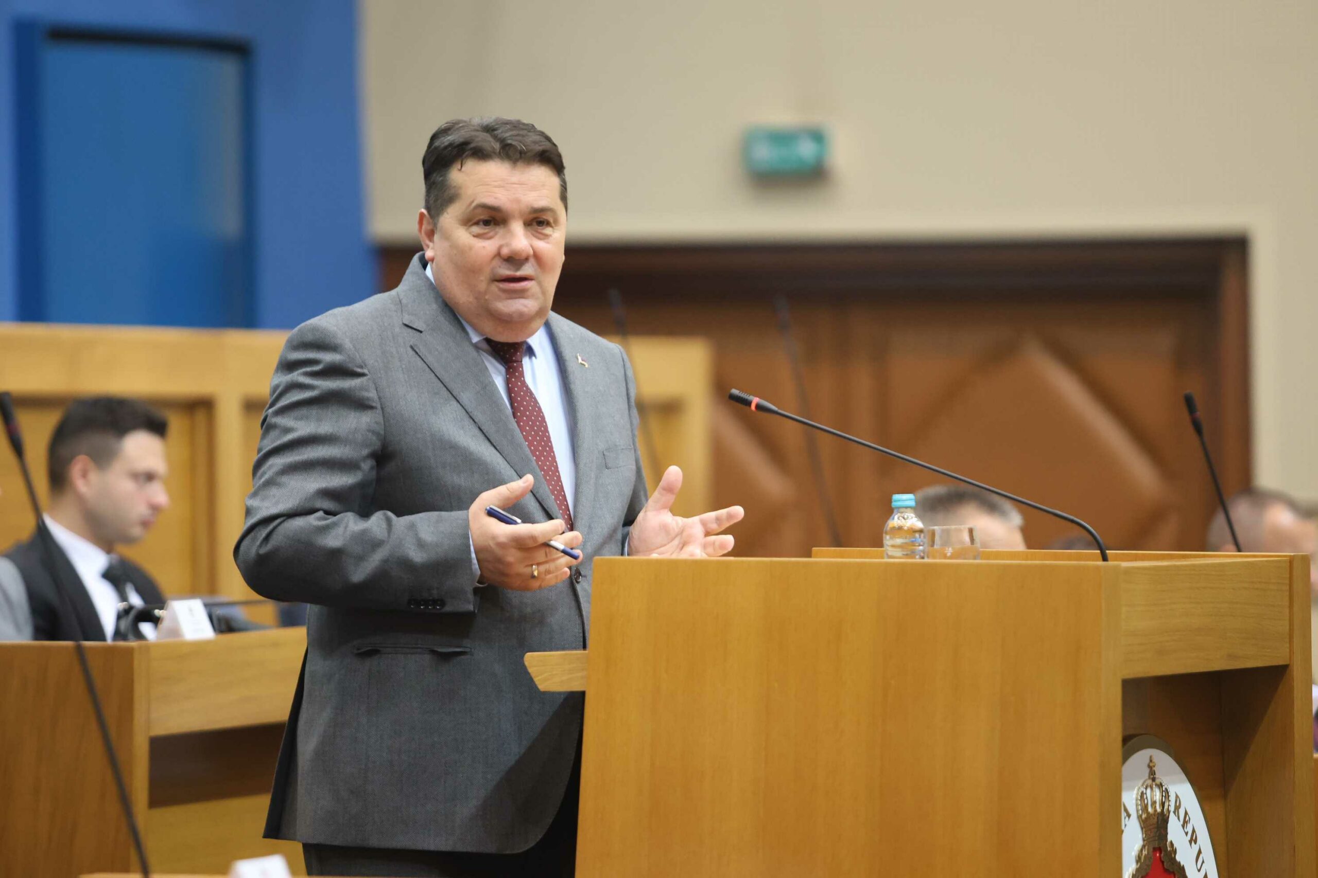 (VIDEO) "MIRNO ČEKAMO" Stevandić poručio da će Srpska nastaviti da insistira na poništavanju svih odluka visokih predstavnika