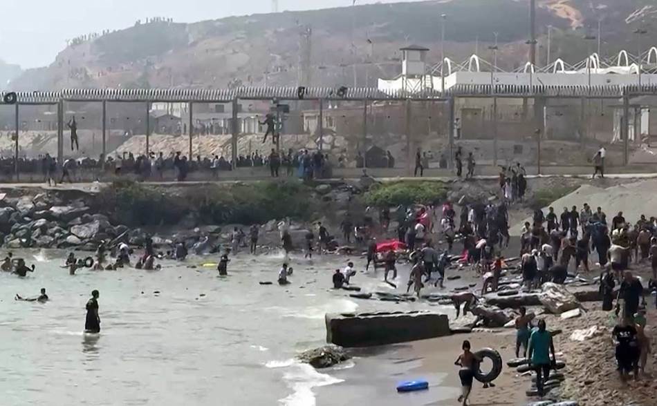 Evropa na nogama: 60.000 migranata upalo u grad za 24 sata, najmanje 57 mrtvih