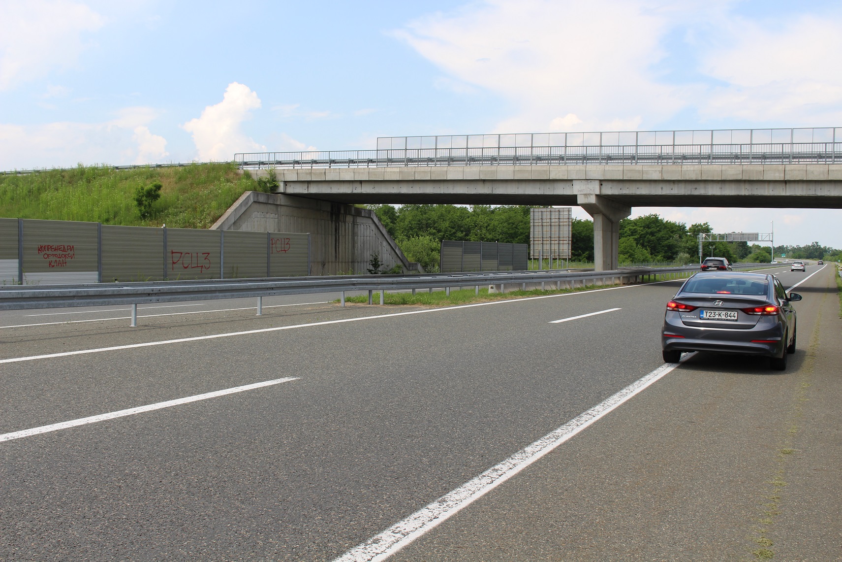 Vozači, oprez: Kreće ISPITIVANJE KOLOVOZNE KONSTRUKCIJE na dionici auto-puta Gradiška - Banjaluka