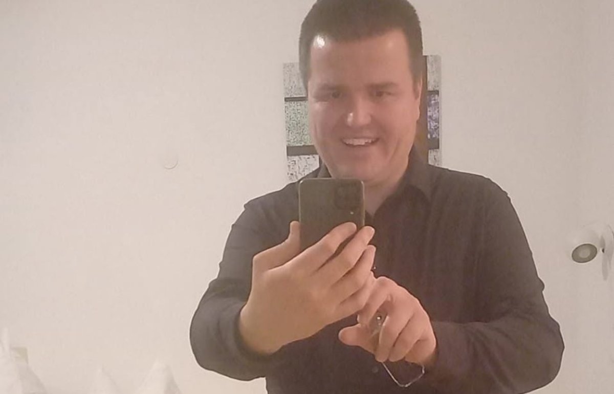 (FOTO) „MAJKA SE PROTIVILA“ Senad iz Brčkog postio za Bajram, pa promijenio vjeru i postao sveštenik