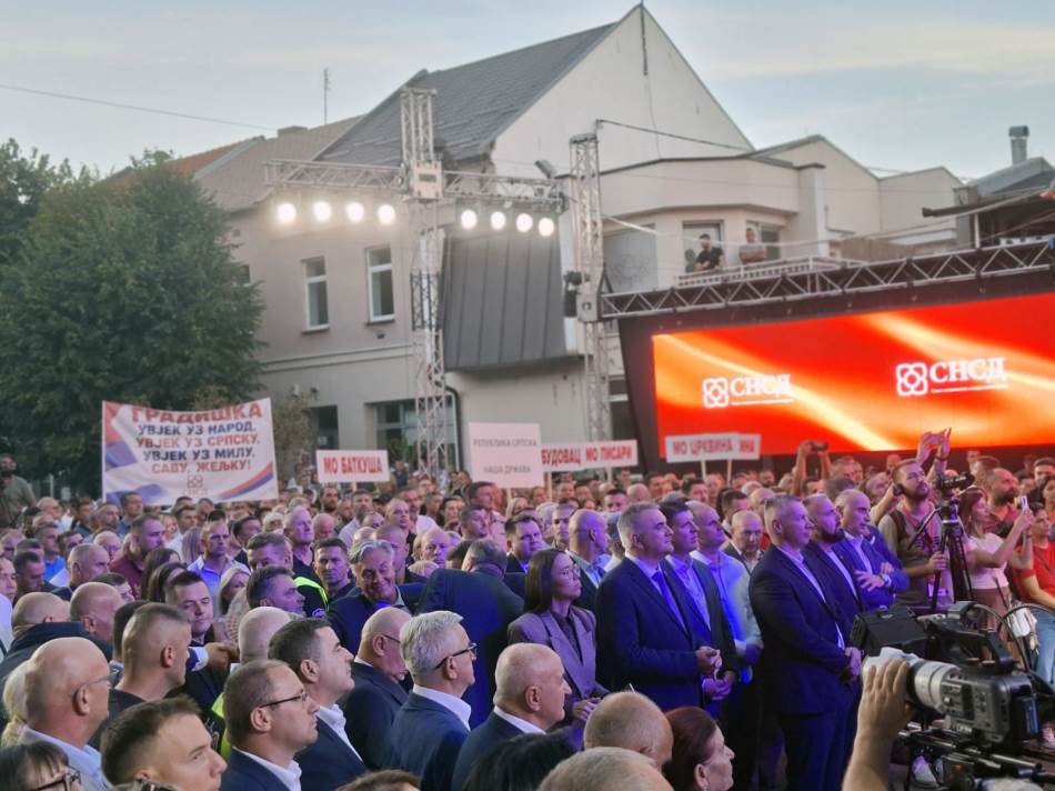 SNSD održao predizborni skup u Šamcu