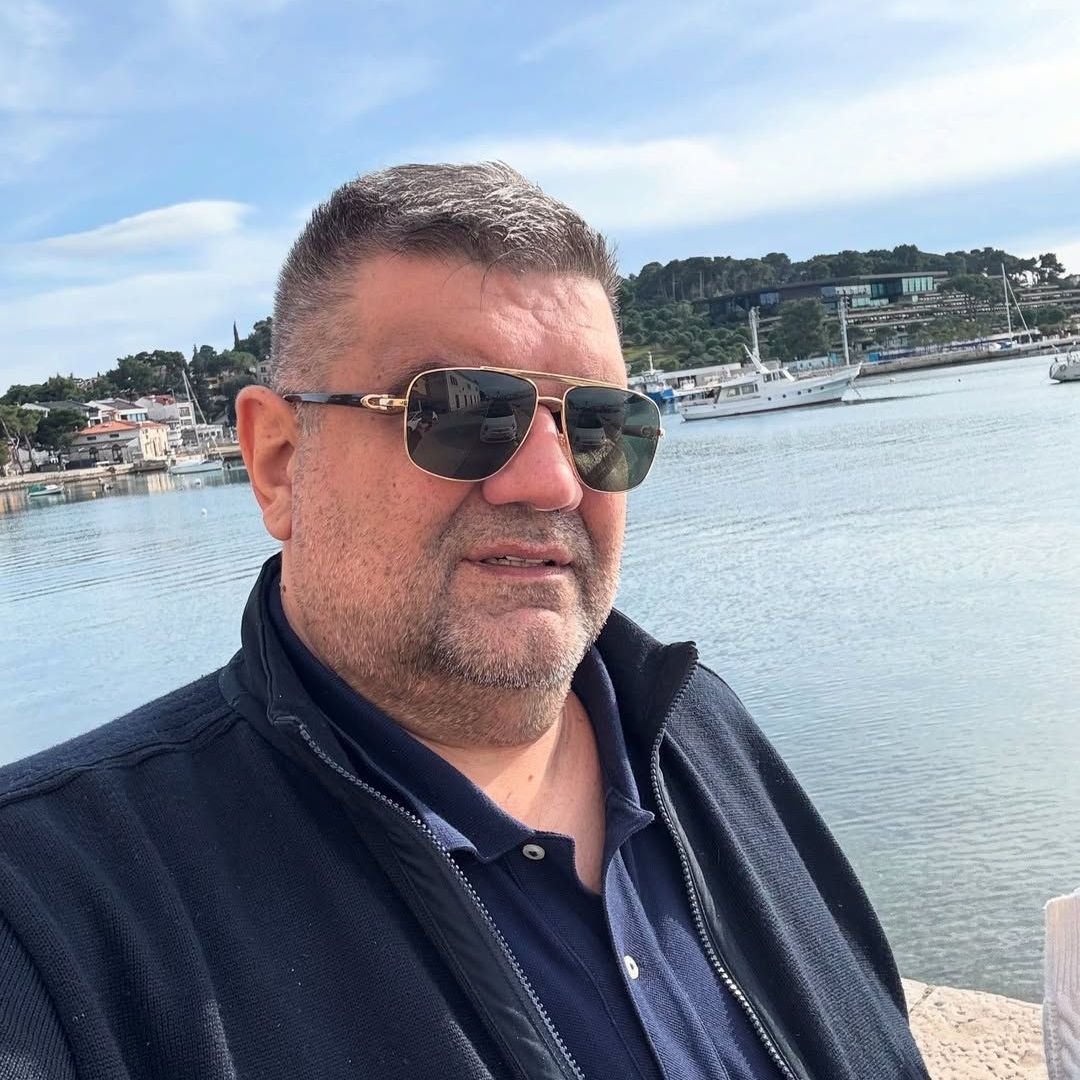 Mirković nakon napada uputio oštar zahtjev: Nema više šutnje, pronađite napadače i nalogodavce!