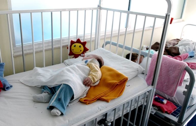(FOTO) Iskustvo iz prijedorske bolnice koje ODJEKUJE "Koliko košta jedna česma na pedijatriji"
