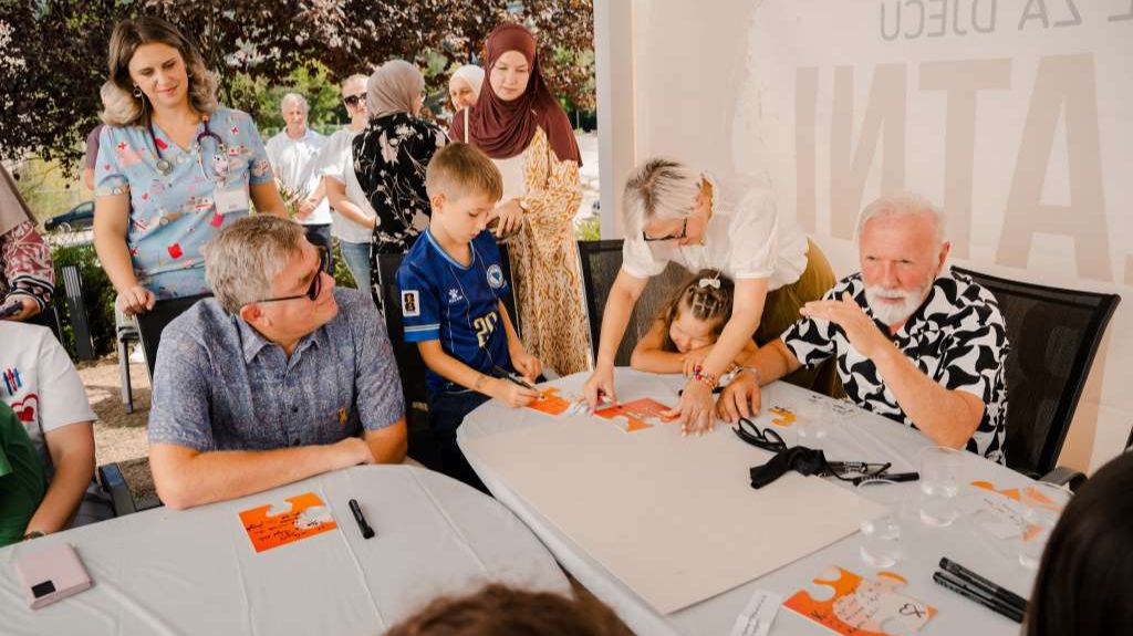 Merlin obišao Roditeljsku kuću u Sarajevu: Družio se sa djecom oboljelom od raka