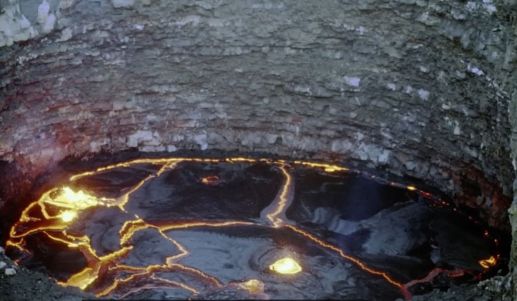 Naučnike decenijama zbunjuje pitanje kako zlato uspijeva da se izdvoji iz magme. Foto Printscreen/YouTube/Video/OzGeology