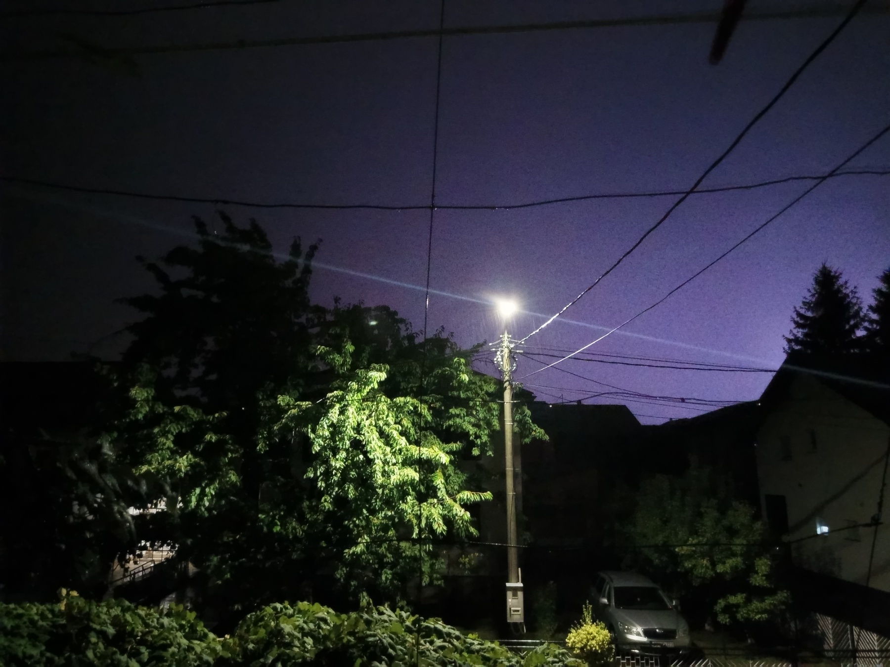 (VIDEO, FOTO) Prolom oblaka i vjetar "istjerali" TOPLOTNI TALAS: Banjaluka sinoć konačno prodisala, OVO NAS ČEKA OD SREDINE DANA