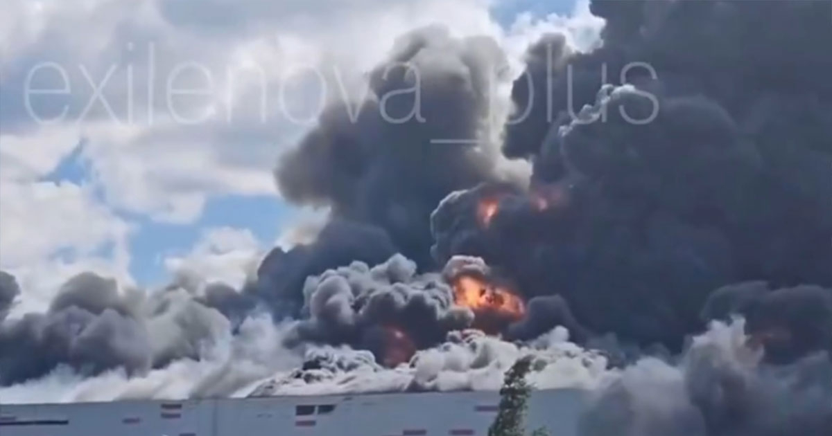 Ruski "Amazon" u plamenu, prijeti urušavanje (VIDEO)