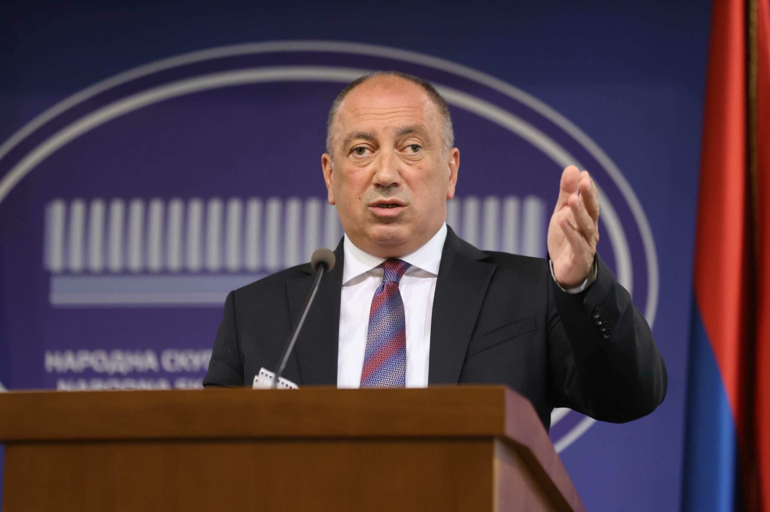 (FOTO) „Nemoguće govoriti o imenima“ Crnadak POZIVA OPOZICIJU na okupljanje