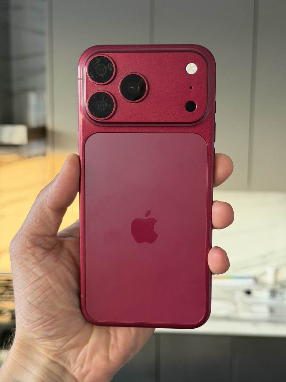 Apple sprema revoluciju: iPhone 18 dolazi u dvije faze