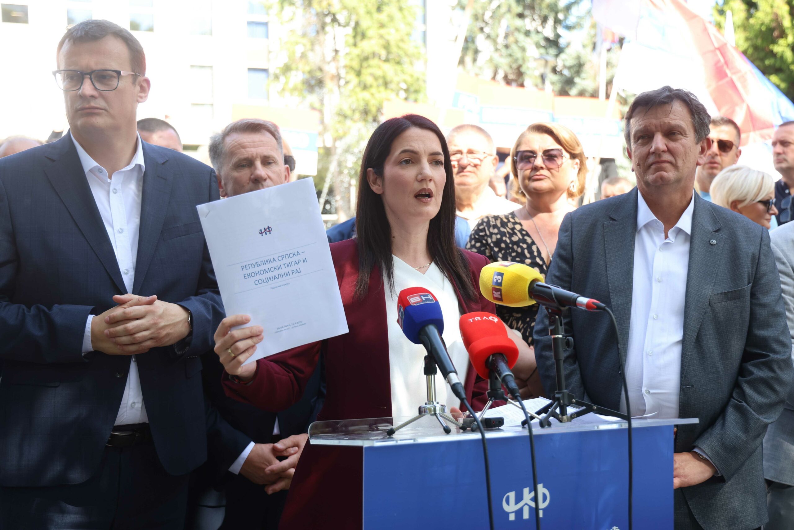 (VIDEO) "Mi znamo kako" Trivićeva najavila kraj PLATAMA U KOVERTI