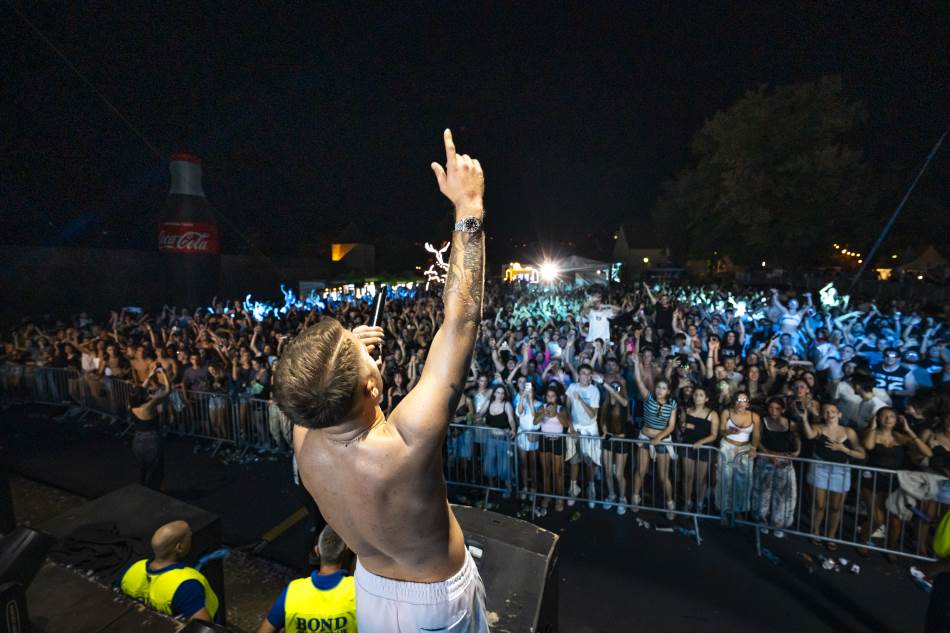Freshwave ulazi u završnicu: Posljednja noć donosi Vojka V, Buč Kesidi i svjetske DJ zvijezde (Foto, video)
