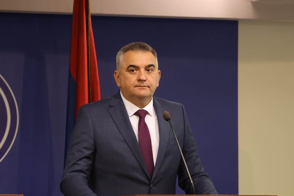 Minić: "Devetog januara Milorad Dodik obratiće se kao predsjednik Vlade"