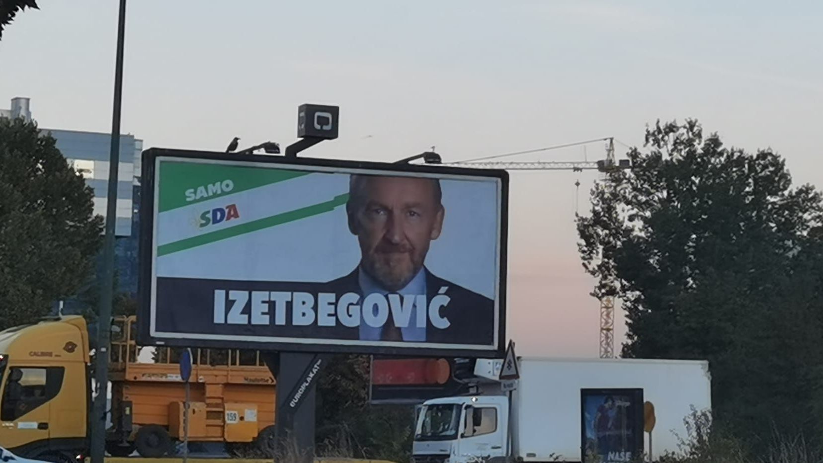 Počela predizborna kampanja: Velika obećanja u prvom planu, ko nudi rješenja