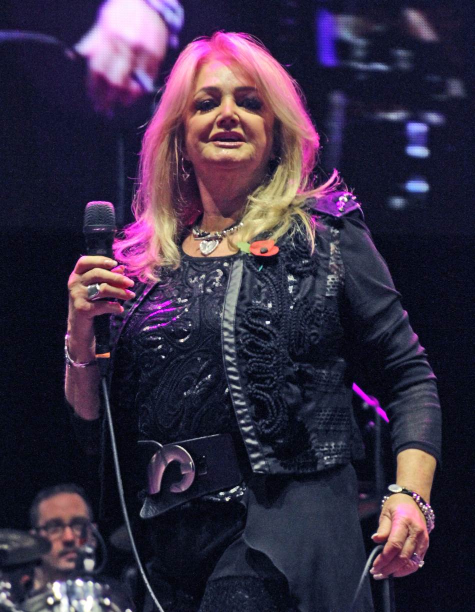 Umrla Boni Tajler