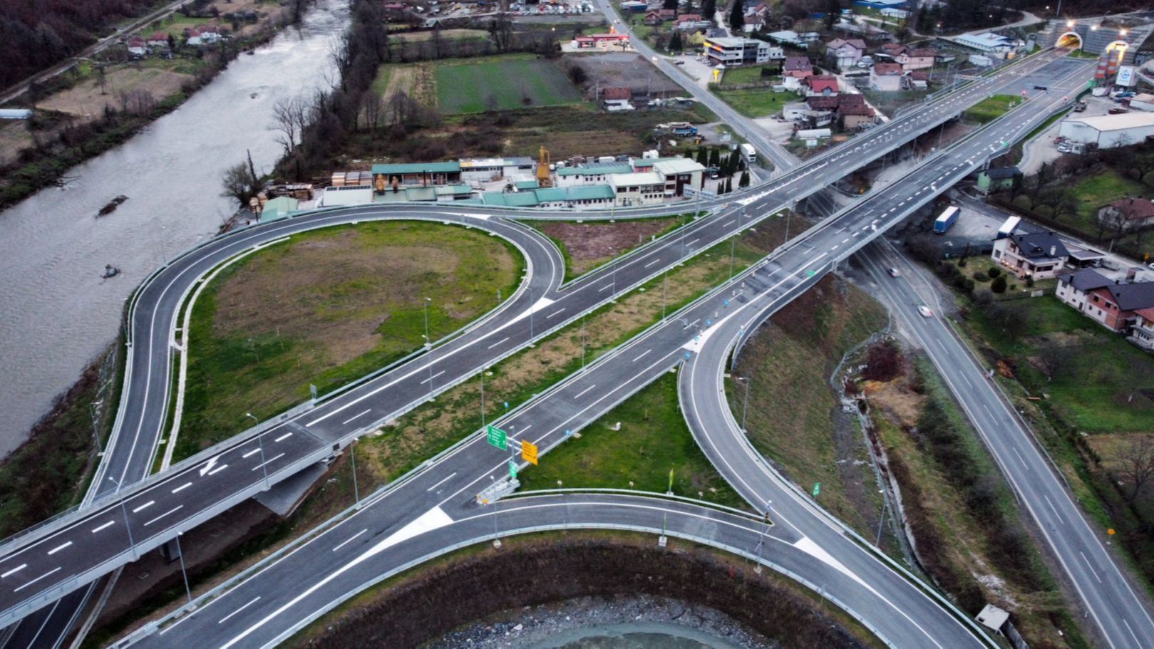 Zatvorena dionica autoputa Golubinja-Nemila zbog nastavka radova