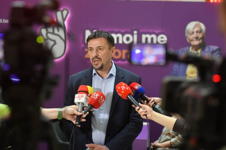 Hemofarm pokrenuo kampanju podizanja svijesti o ranom prepoznavanju demencije