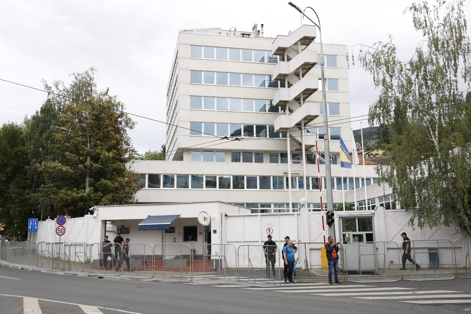 Čvrsta namjera ili PREDIZBORNI trik: Može li Srpska uticati na PONIŠTAVANJE nametnutih odluka OHR
