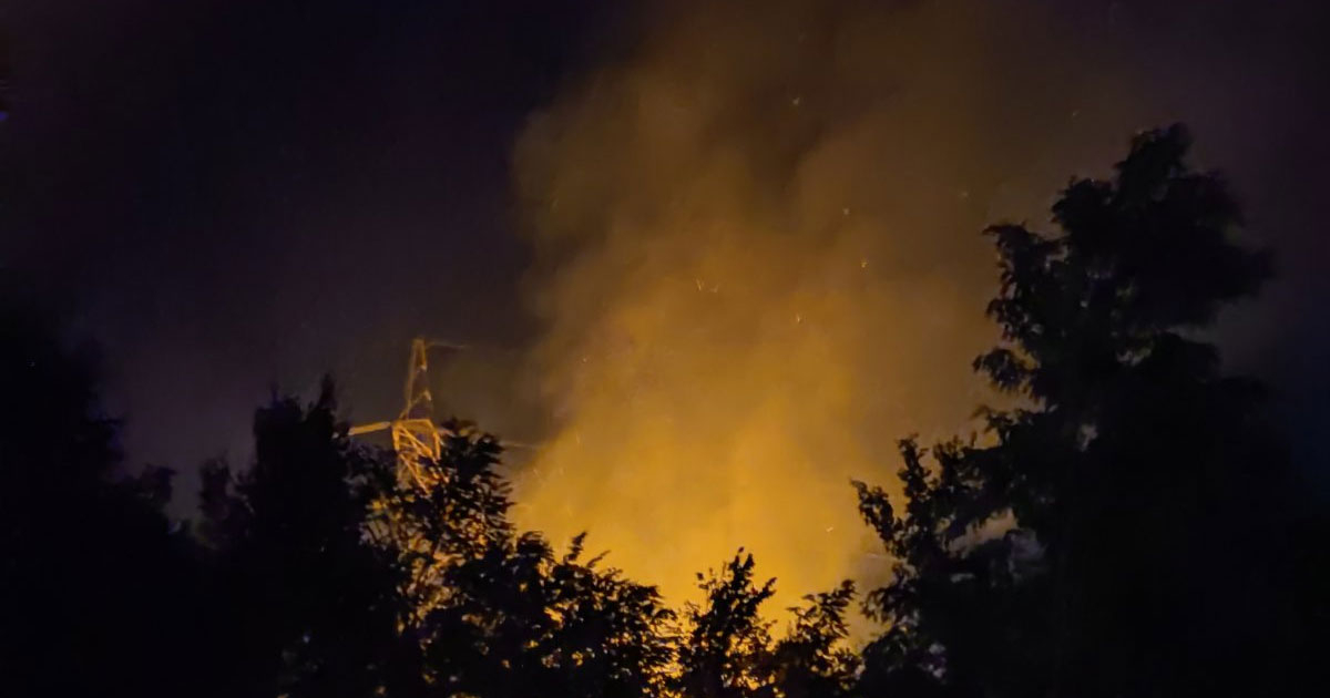 Požar iznad banjalučkog sela Barlovci: Vatra zahvatila šumu, mještani u strahu (VIDEO)