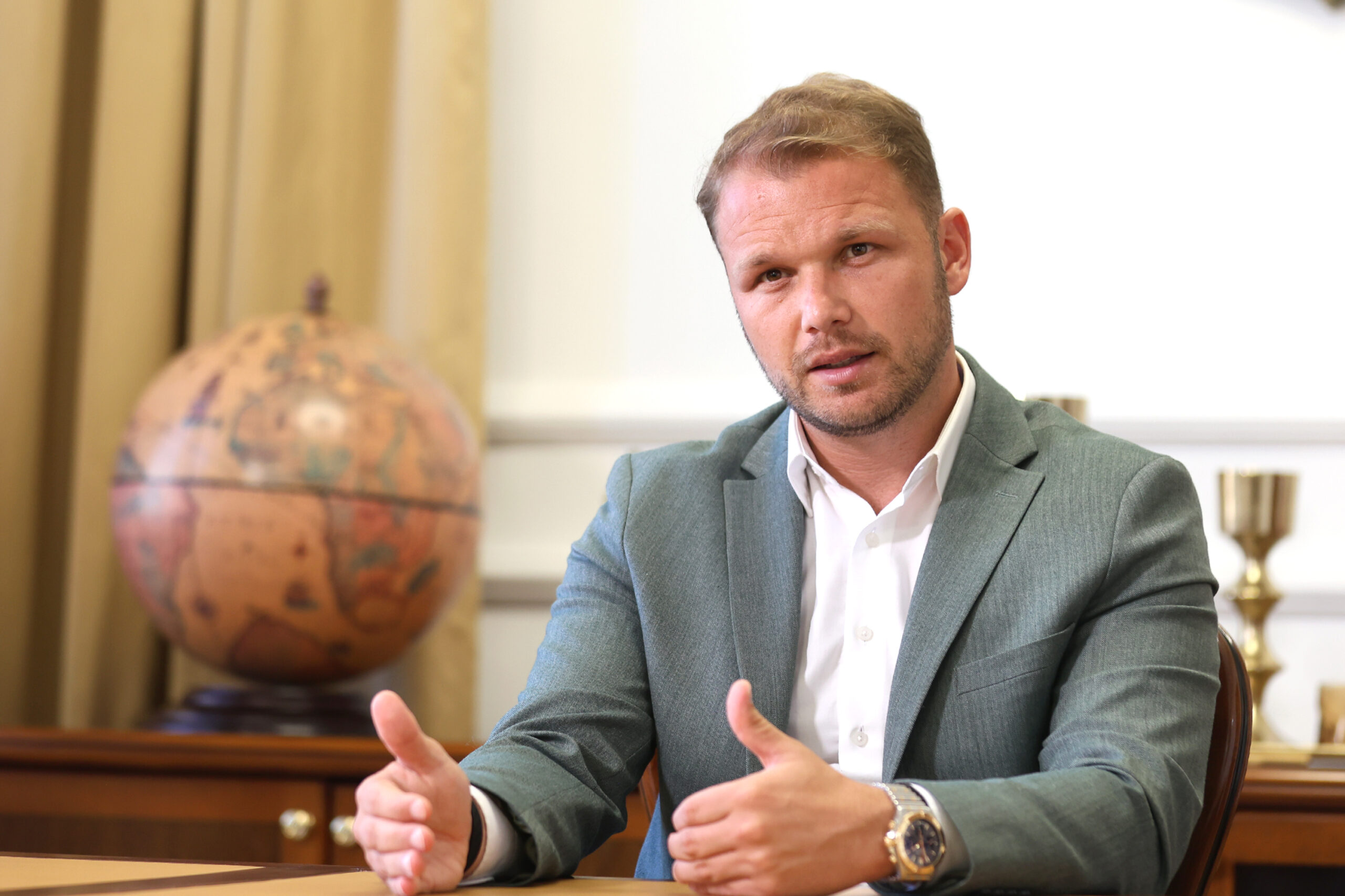 TAJNI SASTANAK U BIJELJINI Da li Stanivuković odustaje od trke za predsjednika, na stolu i mjesto mandatara nove Vlade RS