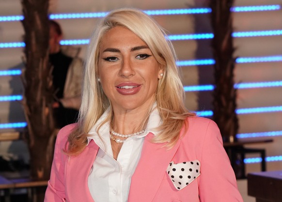 JOVANA JEREMIĆ BRUTALNO ODGOVORILA NAKON STANKOVIĆEVE VJERIDBE „Ne umire se za ljudima koji su pucali u tebe“
