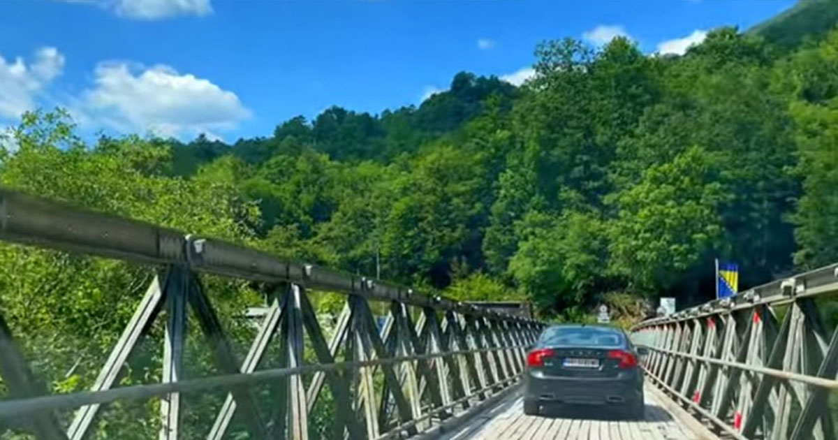 Krenuo preko granice sa 20 kilograma marihuane sakrivene u automobilu