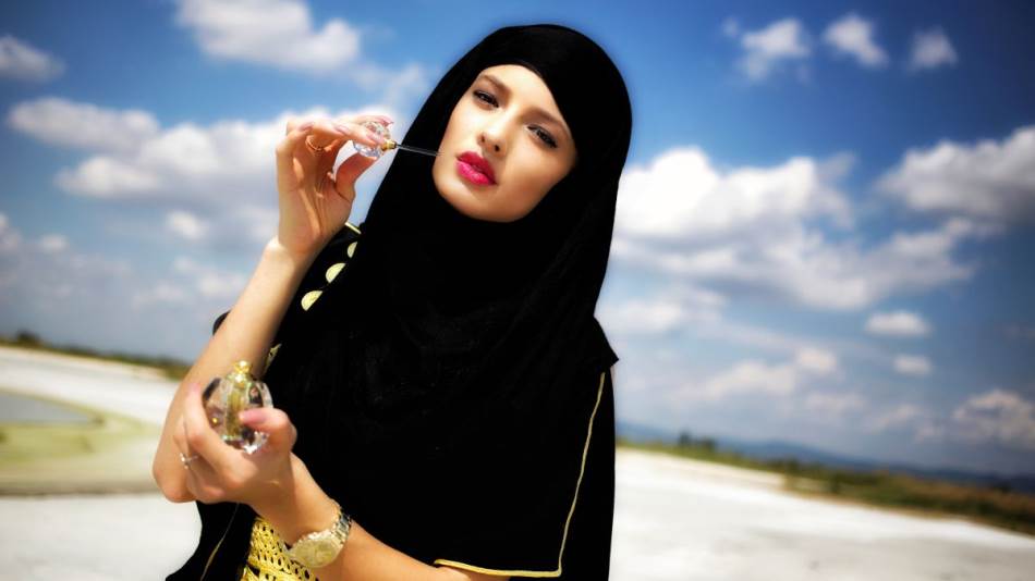 Žene u Dubaiju su lude za ovim parfemom: Miriše na čist luksuz i ostaje na koži satima