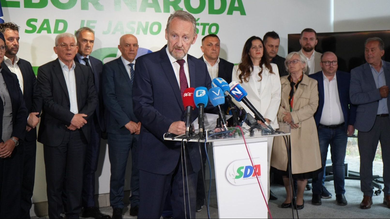 SDA: Ljiljani nikada neće biti zabranjeni, zakon RS ćemo srušiti pred Ustavnim sudom