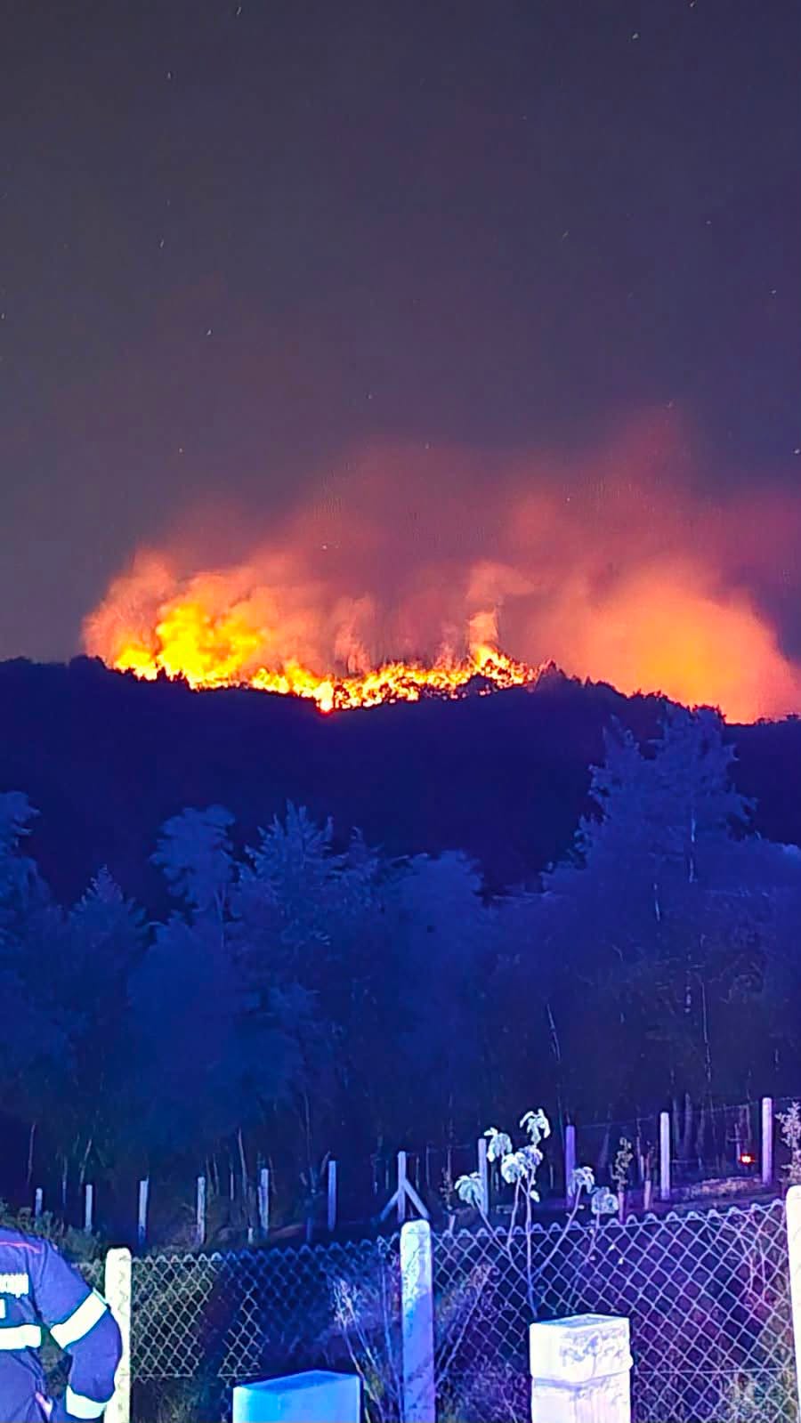 (FOTO) Vatrogasci na terenu: Veliki požari na više lokacija u Laktašima