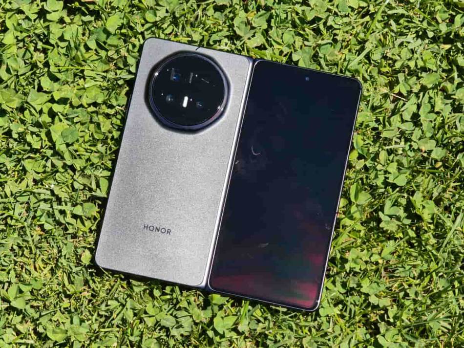 HONOR Magic V6 recenzija, utisci, cijena i specifikacije