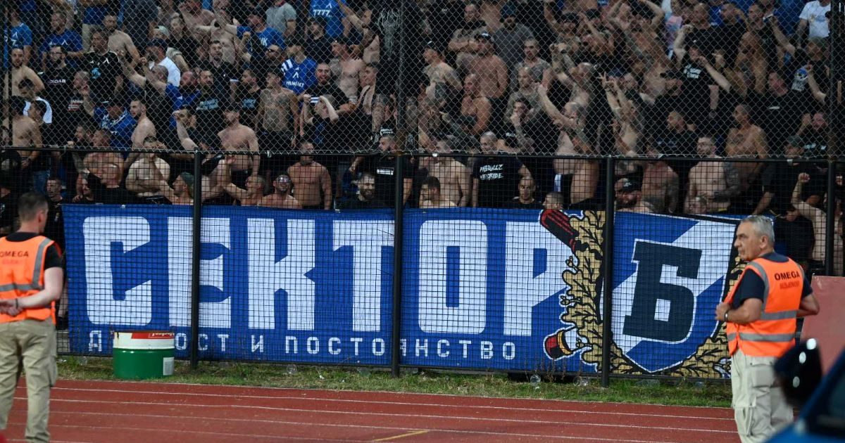 Umalo eskalacija, navijači Levskog divljali i pokušali da probiju zaštitnu ogradu (VIDEO)