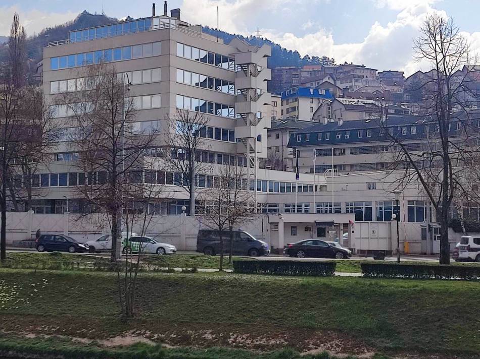 Propao i treći pokušaj: PIK ponovo bez dogovora, Krišok ostaje na čelu OHR-a