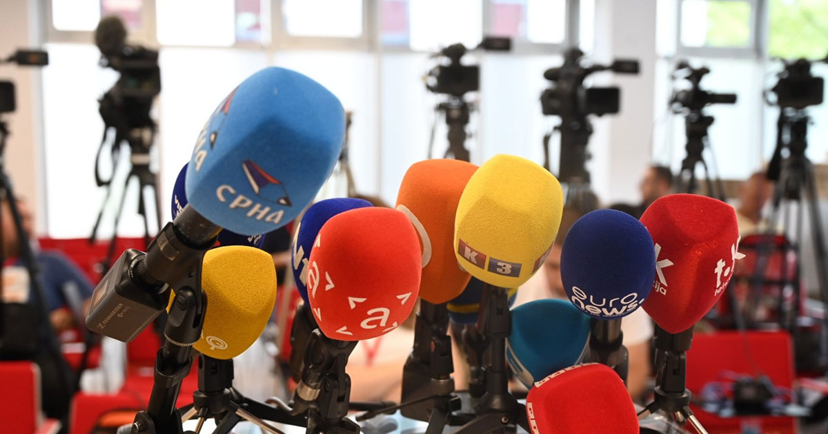 CIK počeo da kažnjava, ali nema pojma šta radi