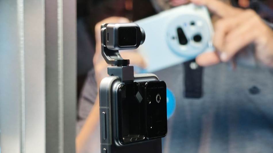 Honor i ARRI tehnologija u novom Robot Phone telefonu