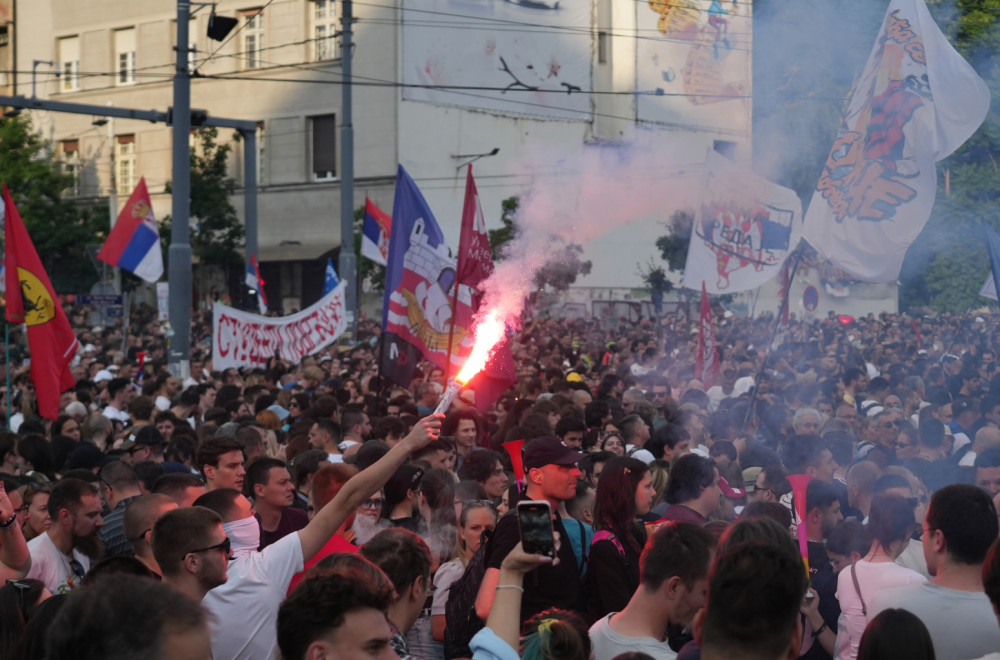 Stiglo istraživanje da su penzioneri uz Vučića, blokaderi odmah "udarili"; Strašne uvrede na račun baka i deka