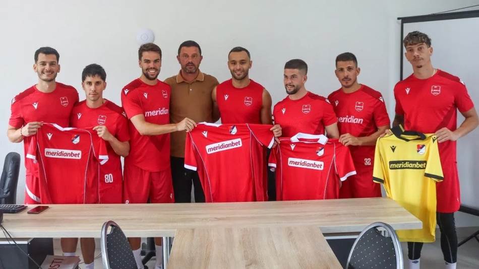Ognjenović i u Doboju pravi "Španiju u malom" - čak sedmorica Španaca stigla u Slogu!